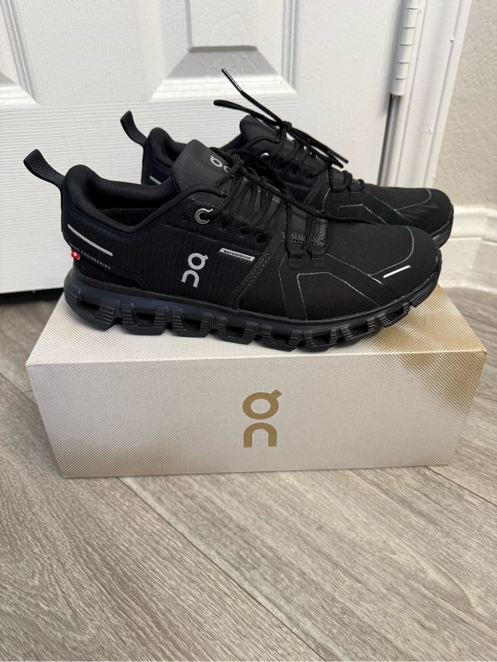 On Running On Cloud 6 Waterproof Women’s Black Athletic Sneakers